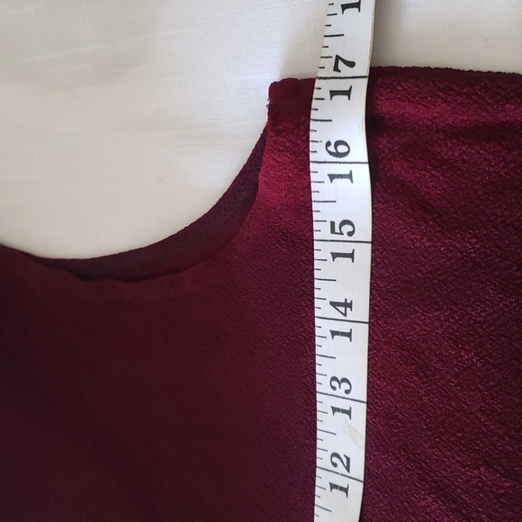 UnBranded.  Acetate & Spandex' Burgundy; Scoop Neckline; Sleeveless. Size 12 *** - Picture 9 of 12